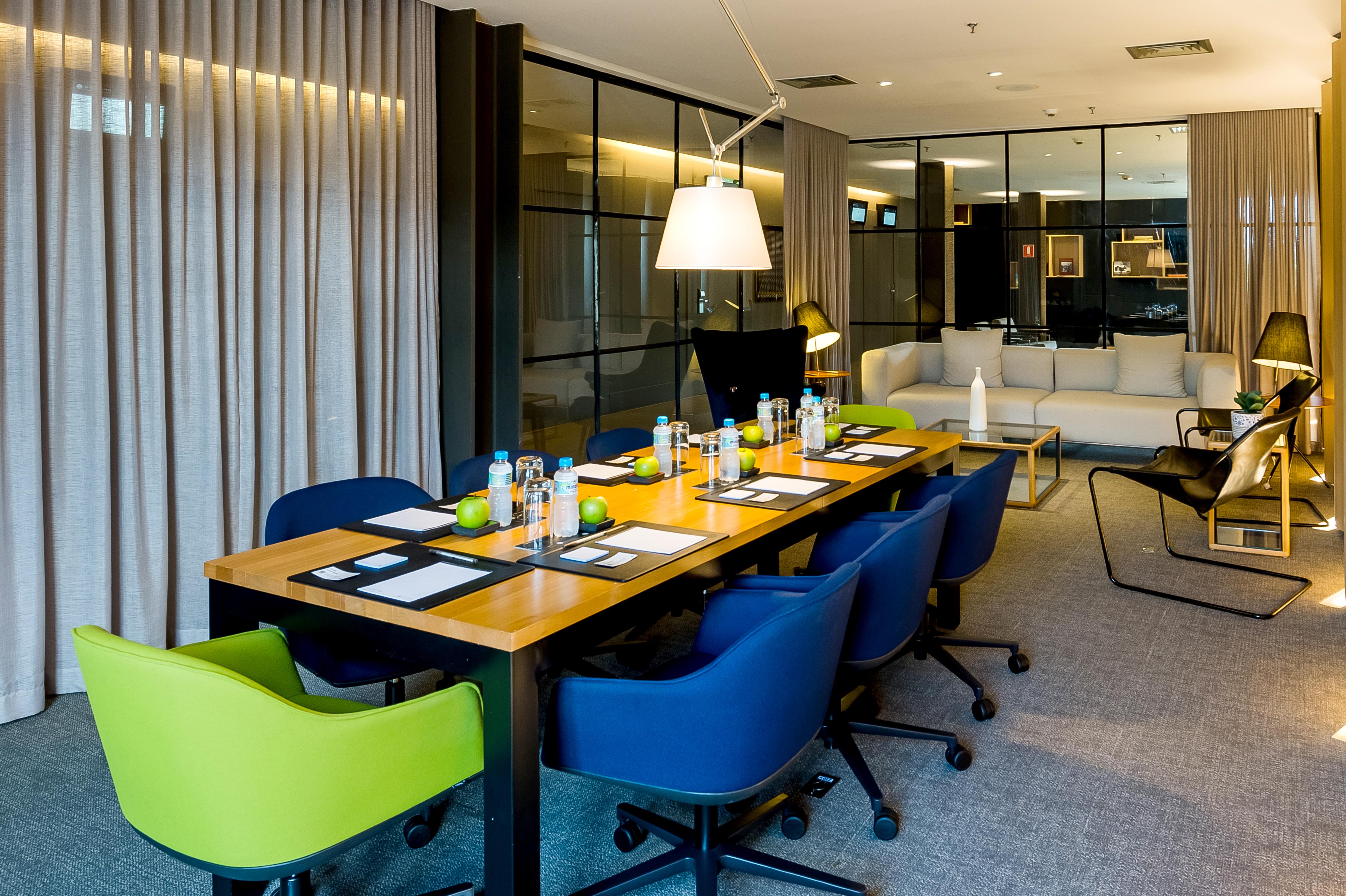 Pullman Sao Paulo Guarulhos Airport Hotel Екстериор снимка Meeting room at the hotel