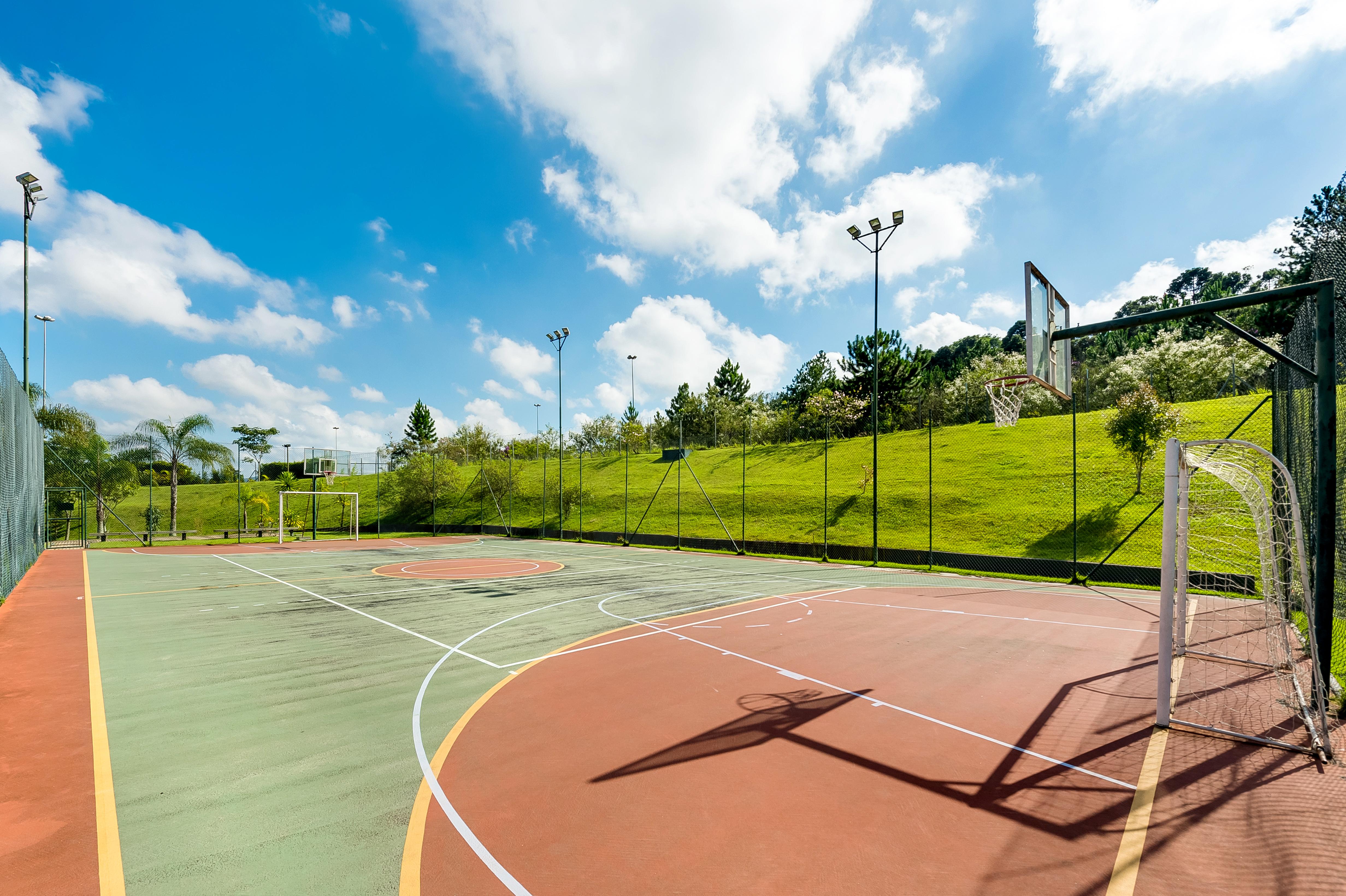 Pullman Sao Paulo Guarulhos Airport Hotel Екстериор снимка The football pitch at the University of Roehampton